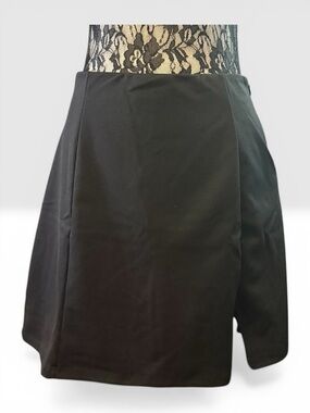 Lulus Spectacular Style Black Mini Skirt NWT Size M Sold Out